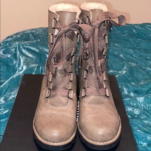 Wedge Lace Up Winter Boots
